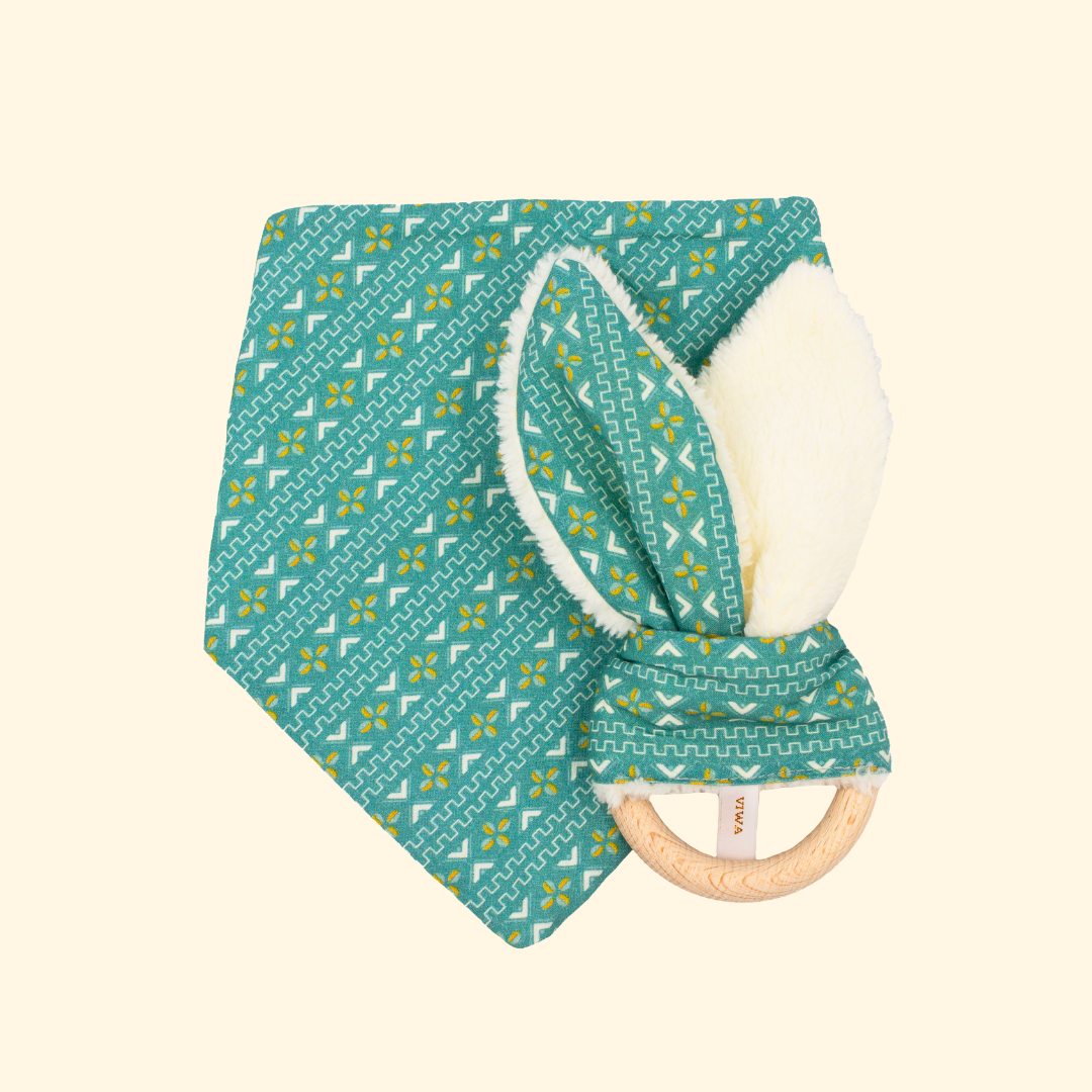 Coffret cadeau de naissance ADEOLA - Bavoir et hochet en coton bio Vert - Made in France - Cadeau de naissance