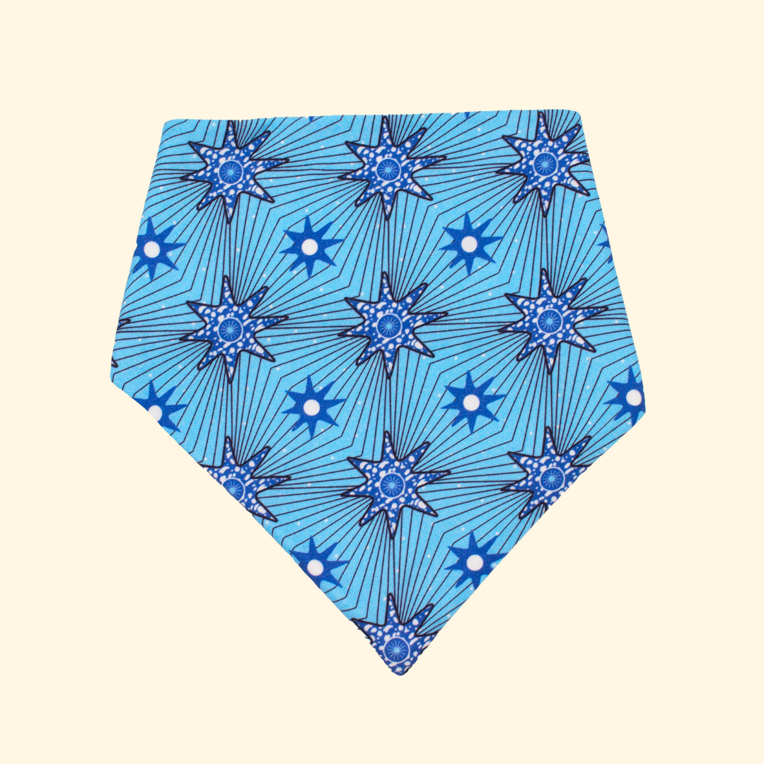 Bavoir bandana bébé bio - imprimé Étoile LÉTI - Accessoire écologique Bleu - Made in France - Cadeau de naissance