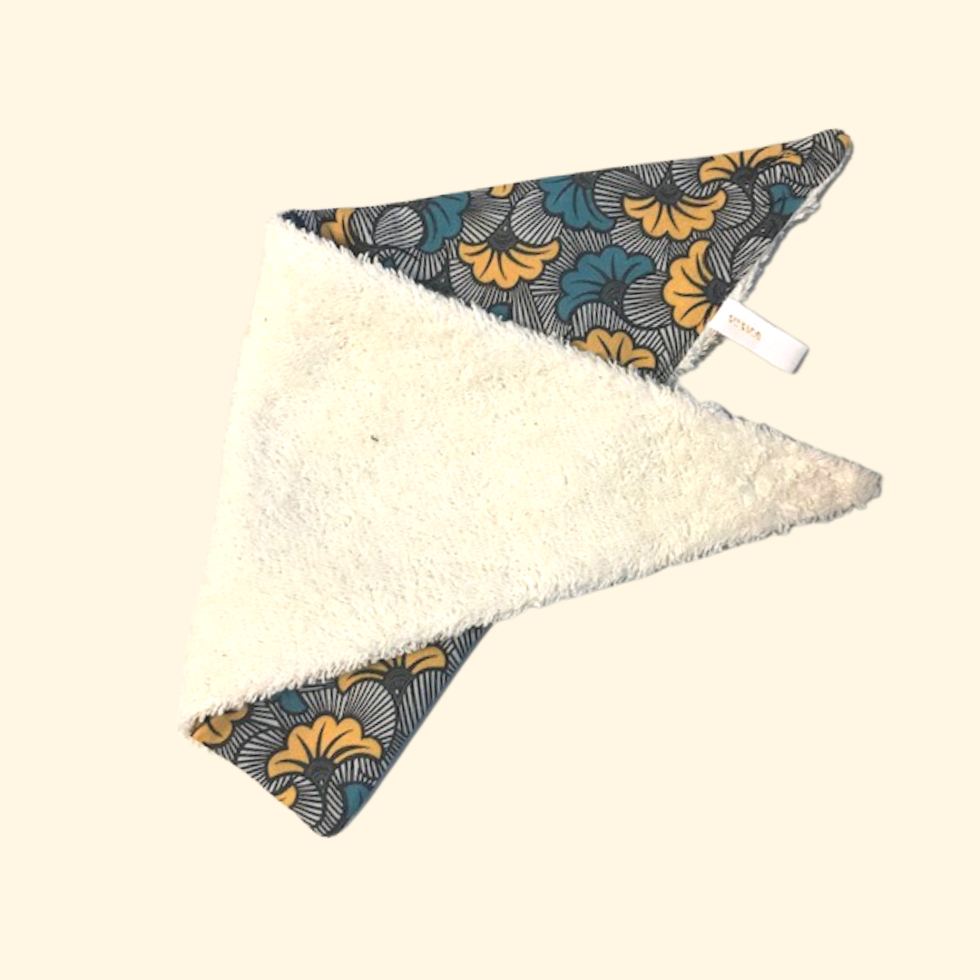 Bavoir bandana imprimé bio AYANA vert et blanc