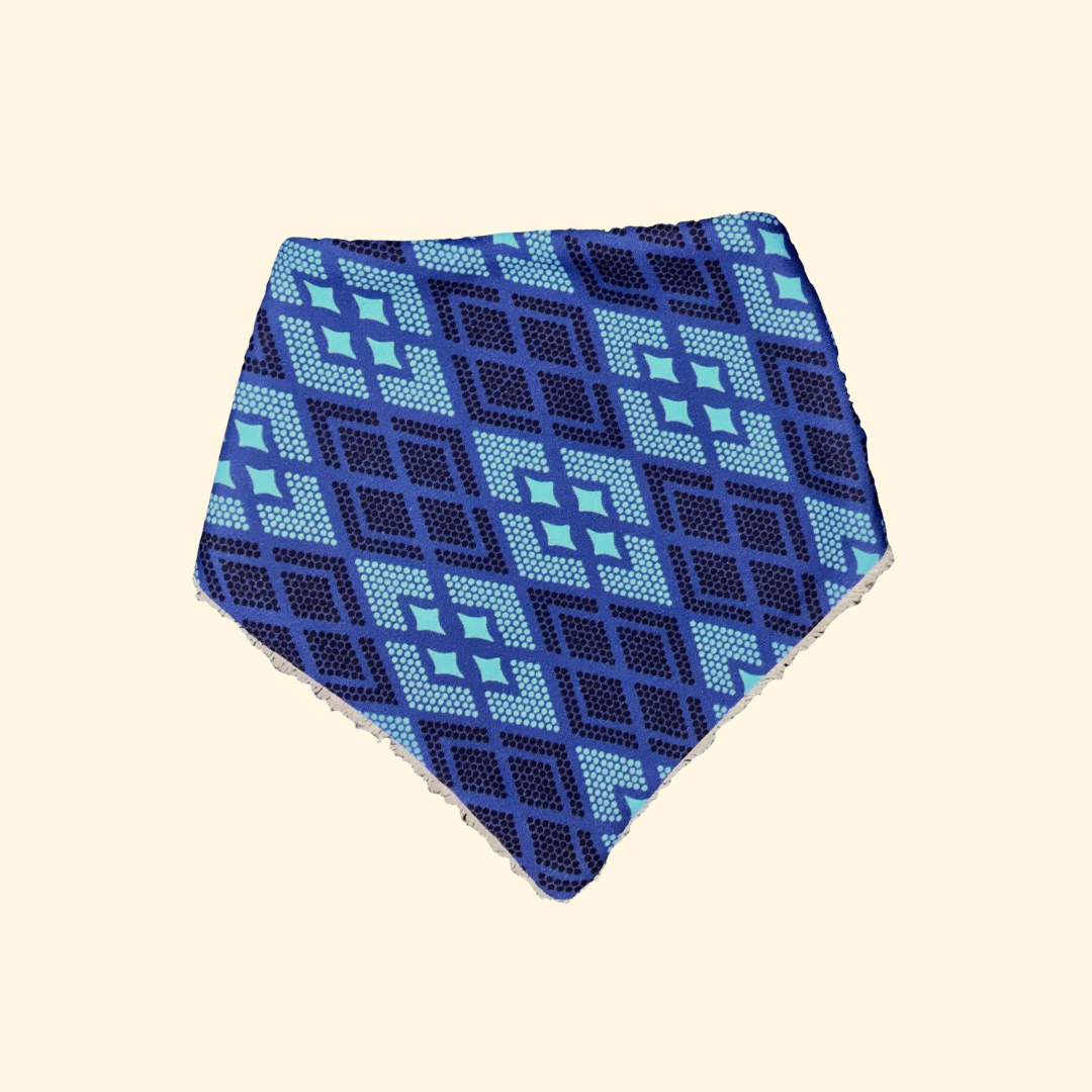 Bavoir bandana imprimé bio EBAN Losange bleu