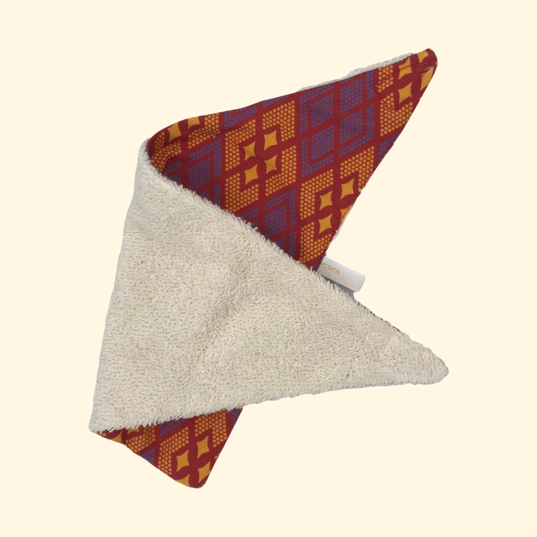 Bavoir bandana imprimé bio EBAN losange violet et rouge