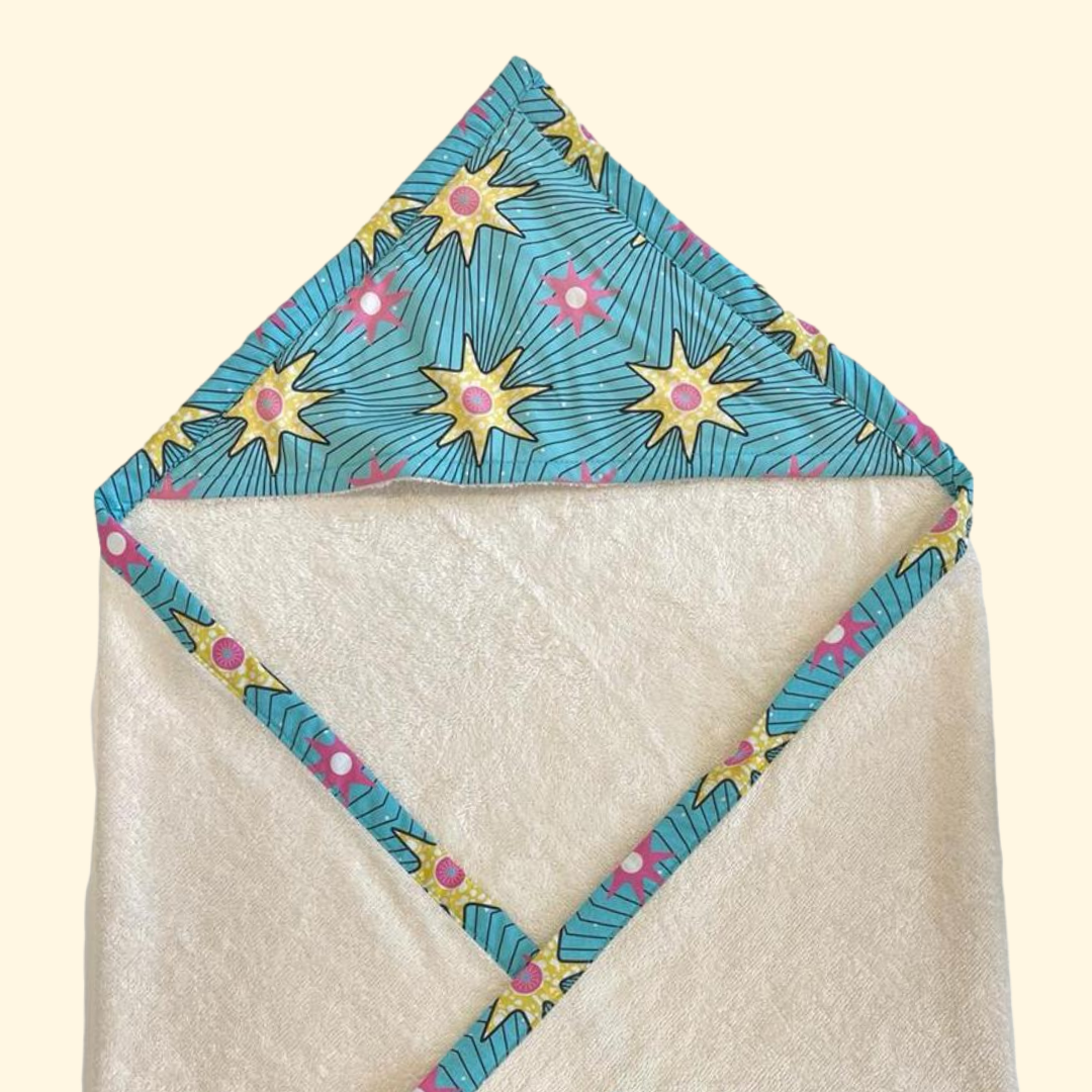 Cape de bain LÉTI en coton BIO